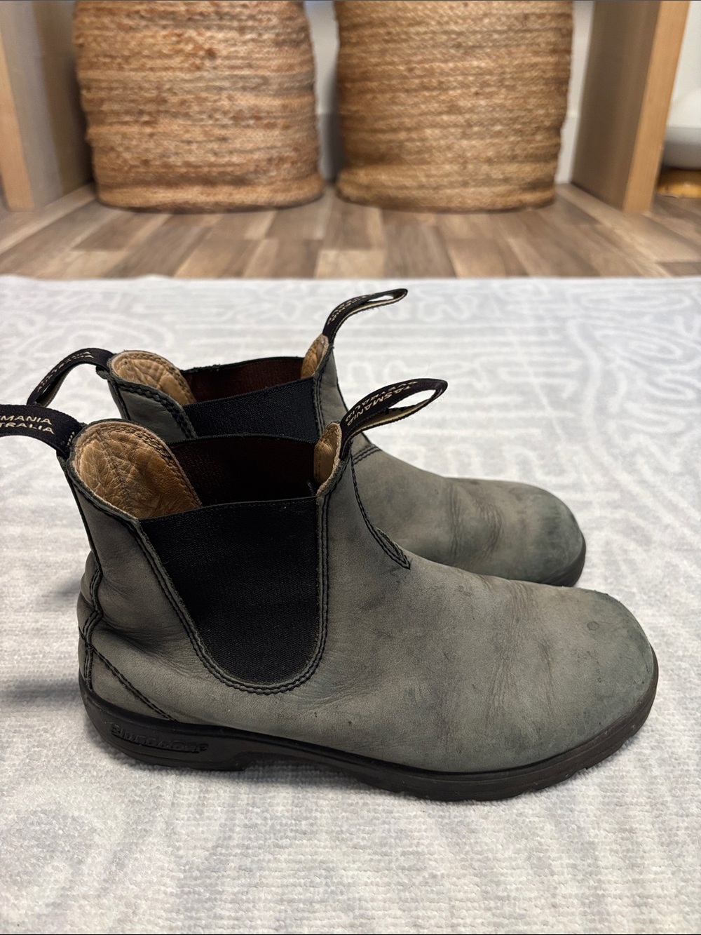 Blundstone Gray Chelsea Boots with Black Elastic- 6 1/2 AUS